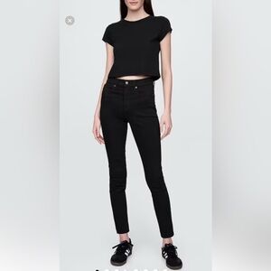 GAP High Rise True Skinny Jean Petite + Black